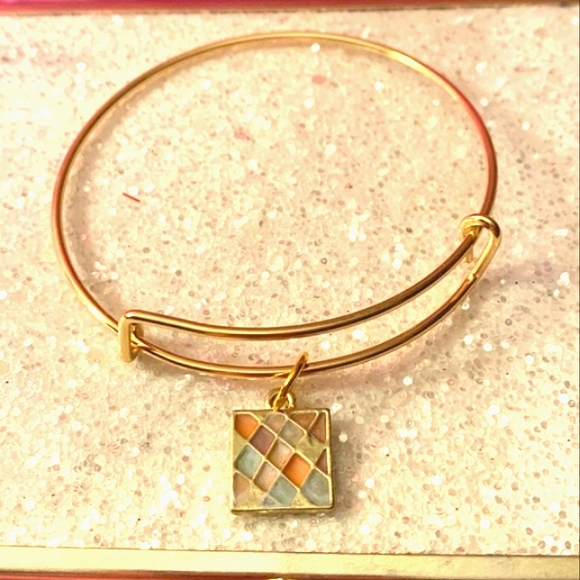 Jewelry - Charm bracelet